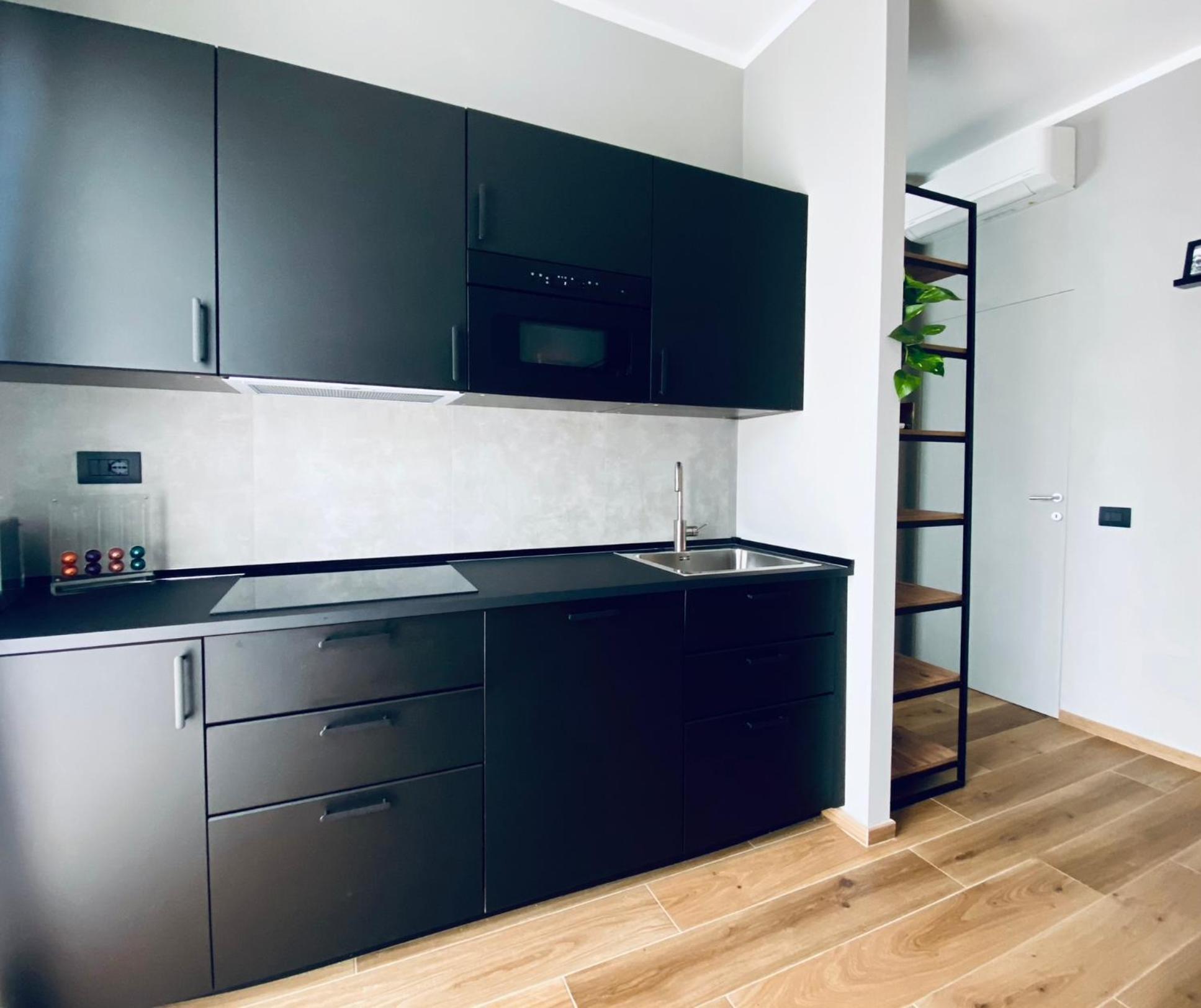 M4 Black Monolocale Moderno E Funzionale Scandicci Eksteriør billede